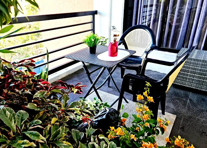 Date & Dine Resort